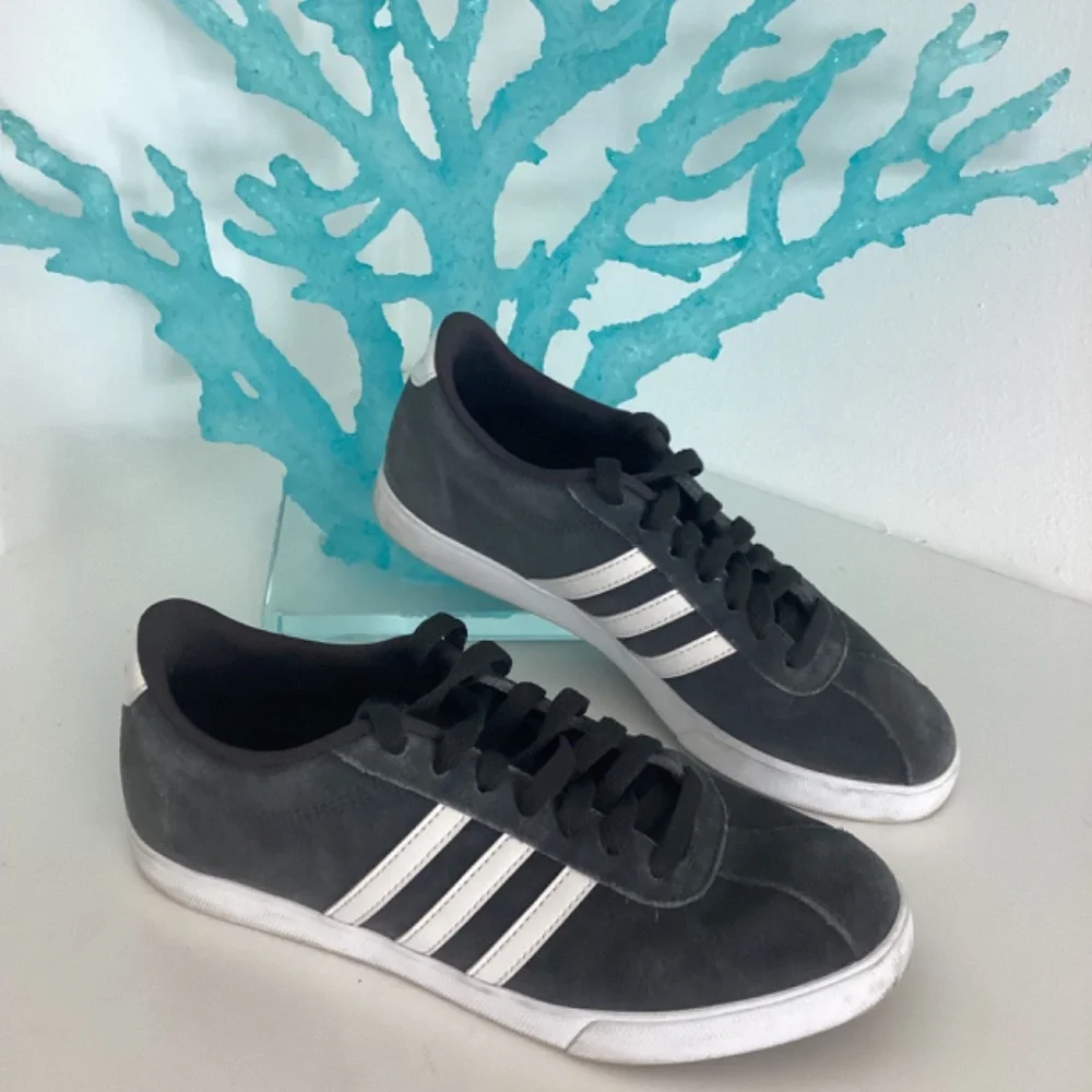 REDUCED WMNS Gray Suede White Leather ADIDAS three stripes sneakers worn 2x 7.5